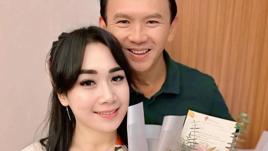 Ultah Puput Nastiti Devi Ultah Puput Nastiti Devi