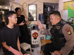 Momen Casis Bintara Korban Begal Bertemu Polisi Idola Ambarita