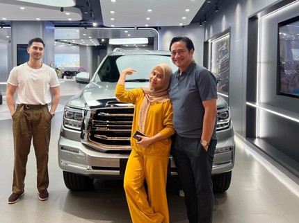 Lolos Jadi Anggota Dewan, Ini Cara Verrel Bramasta Balas Budi Pada Ibu Sambung
