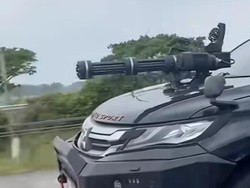 Viral Pajero Pasang Gatling Gun Mainan di Kap Mobil, Polisi Selidiki