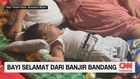 VIDEO: Bayi Selamat Dari Banjir Bandang, Sempat Terperangkap1 Jam