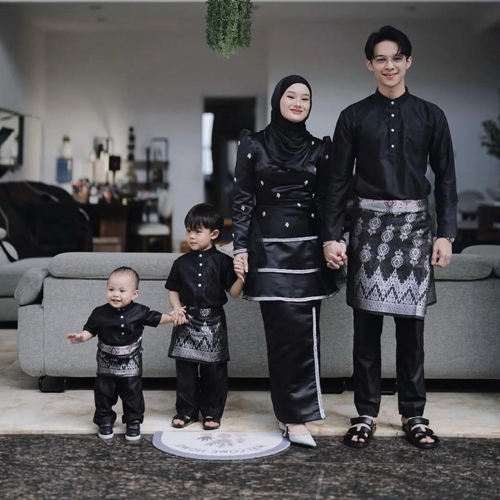 <p>Dinda melahirkan anak pertamanya yang bernama Arshakalif Muhammad Mbayang pada 20 Juni 2021. Sementara itu, anak keduanya yang diberi nama Arashkaba Muhammad Mbayang lahir pada 2 Maret 2023. (Foto: Instagram: @dindahw)</p>