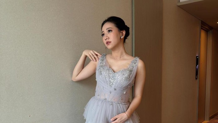 Shania Junianatha