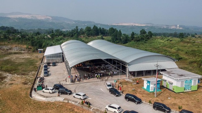 FOTO: Uji Coba TPPAS Nambo Bogor, Olah 2.300 Ton Sampah per Hari