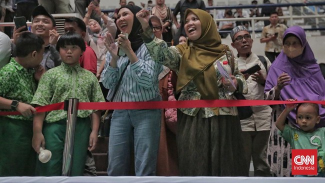 FOTO: Adu Canggih Robot Made in Indonesia di Padepokan Silat TMII