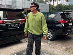 Gara-gara Potong Rambut, Anwar BAB Dapat Reaksi Tak Terduga