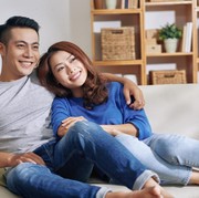 Bisa Bikin Hubungan Makin Lengket, Kenali Love Language Sesuai Zodiak Pasanganmu!
