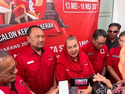 Mbak Ita Kembalikan Formulir Pendaftaran Cawalkot ke PDIP Semarang