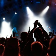 Menonton Konser Ternyata Bisa Meningkatkan Kesehatan, Ini 6 Alasannya!