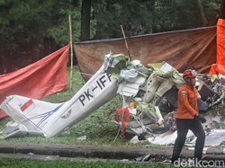Dugaan Pesawat Latih Hendak Mendarat Darurat Sebelum Jatuh di BSD