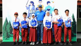 BRI Peduli Salurkan Bantuan untuk SDN 01 dan 02 Gunung Geulis Bogor