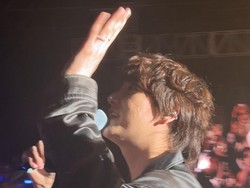 Klimaks Gila Konser Restart Jakarta: Kyuhyun Keliling Tennis Indoor!