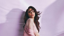 Lirik Lagu Aku Takdirmu - Marion Jola