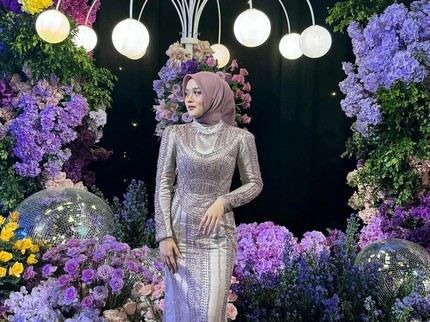 5 Potret Outfit Kebaya hingga Dress Putri Delina di Rangkaian Pernikahan Rizky Febian & Mahalini