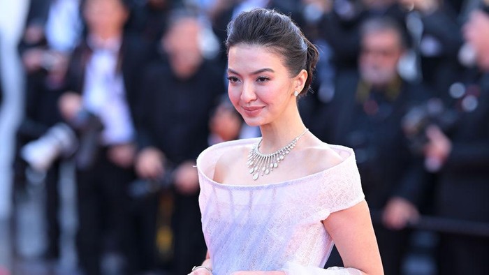 2 Gaya Raline Shah di Cannes Film Festival 2024, Elegan Pakai Karya Desainer Indonesia