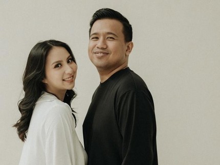 7 Potret Maternity Shoot Clairine Clay & Joshua Suherman, Selipkan Harapan untuk Si Kecil