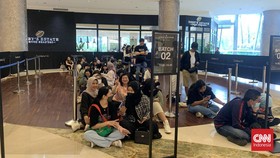 Buru Merchandise Terbatas BTS, ARMY Rela PP Bandung-Jakarta
