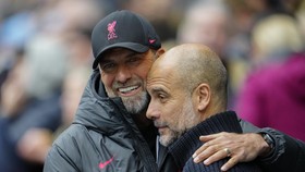 Pep Guardiola Menangis Saat Respons Pujian Jurgen Klopp