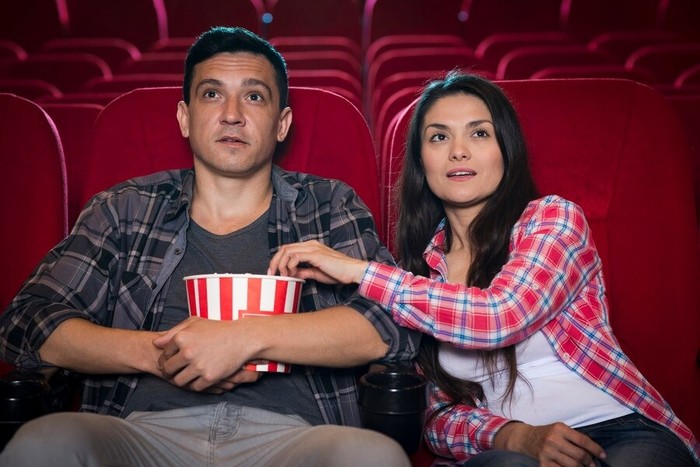 5 Cara Mengatasi Grogi saat First Date, Yuk Catat!