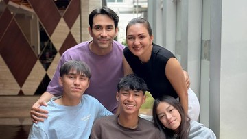 MOMEN HARU SAMBUT KEDUA PUTRA