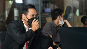 Eks Kepala BC Purwakarta Irit Bicara Usai Diklarifikasi KPK 7 Jam