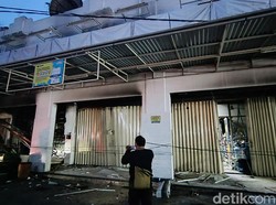 Penampakan Minimarket di Bogor Terbakar Diduga Diawali Pembobolan ATM