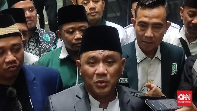 Putra Wakil Presiden RI, Ahmad Syauqi alias biasa dipanggil Gus Syauqi, maju sebagai bakal cagub di Pilkada Banten 2024.