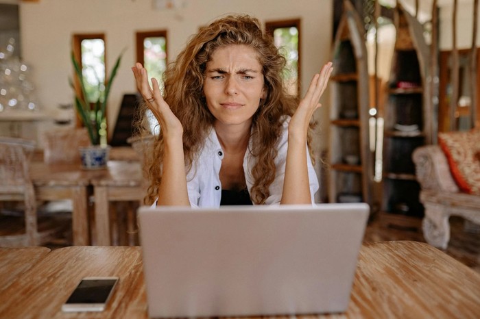 5 Tantangan Hubungan Asmara bagi Perempuan Independen