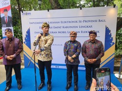 Serahkan 321 Sertifikat Tanah Elektronik, AHY: Bali Jadi Contoh