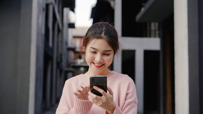 3 Zodiak yang Butuh Detoks Dopamin, Puasa Gadget Sementara!