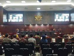 9 Hakim MK Hadiri Sidang Putusan Dismissal Sengketa Pileg Hari Ini