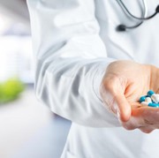 Wajib Tahu! Ini Alasan Konsumsi Antibiotik Harus dengan Resep Dokter