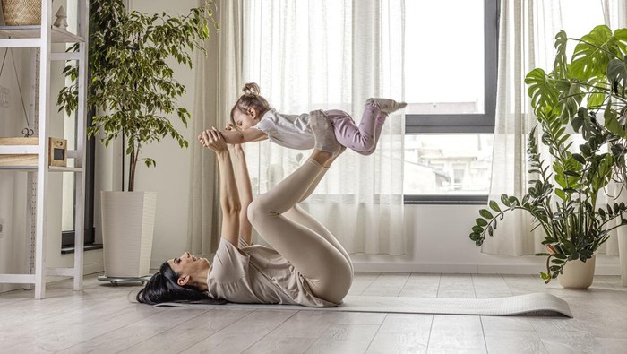 Ilustrasi Bayi Gymnastic