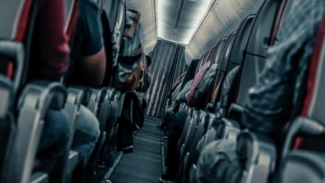 Turbulensi Ekstrem Guncang Penerbangan Air Europa, Menimbulkan Cedera pada Penumpang