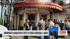 VIDEO: Menikmati Hangatnya Soto di Kedai Berusia 1 Abad