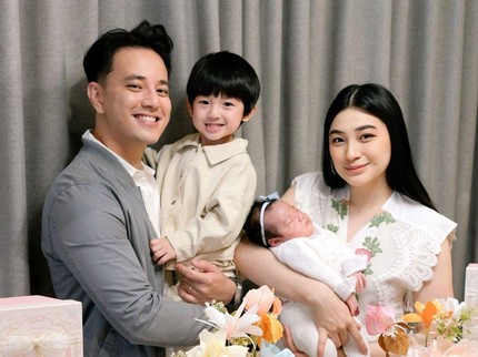 7 Potret Baby Brielle Putri Billy Davidson & Patricia Devina, Senyumannya Bikin Terpesona