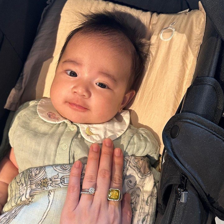 <p>Bunda, kita doakan agar Brielle tumbuh menjadi anak yang sehat dan selalu mendapat kebahagiaan, ya. Semoga Brielle juga terus mendapatkan cinta dan kasih sayang dari orang-orang di sekitarnya. (Foto: Instagram: @pattdevdex)</p>