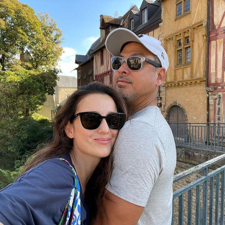 <p>Julie Estelle menikah dengan David Tjiptobiantoro pada tahun 2021, Bunda. Kebahagiaan keduanya pun semakin bertambah usai dikaruniai seorang putri cantik. (Foto: Instagram: @julstelle)</p>