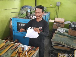 Jelang Idul Adha, Bisnis Servis Pisau di Kulon Progo Panen Cuan!