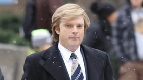 Sebastian Stan Tak Bisa Tidur Kala Jadi Donald Trump di The Apprentice