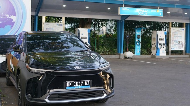 Pada 2021 jumlah kendaraan listrik di Bali hanya 438 unit, kemudian 880 unit pada 2022 dan 3.837 pada 2023.
