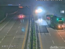 Detik-detik Bus Study Tour Tabrak Truk di Tol Jombang Tewaskan 2 Orang
