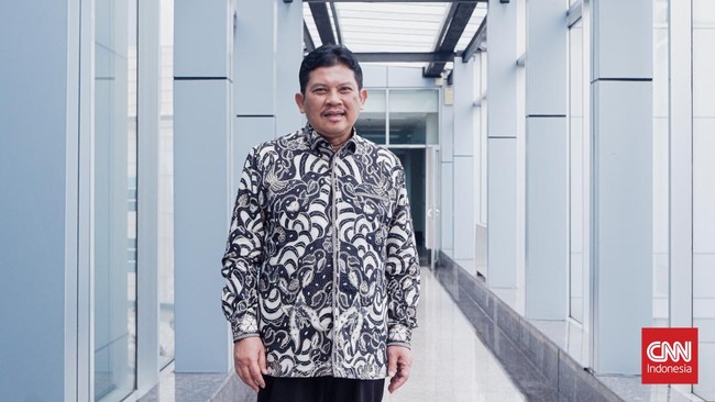 Direktur Utama BPJS Kesehatan Ali Ghufron Mukti buka-bukaan terkait dampak penerapan Kelas Rawat Inap Standar (KRIS) terhadap iuran kepesertaan.