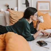 5 Alasan Orang Lebih Betah di Rumah Menurut Psikolog