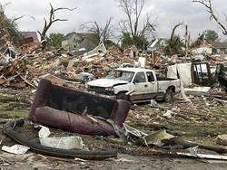 Tornado Dahsyat Terjang Iowa AS, Picu Kehancuran-Korban Jiwa