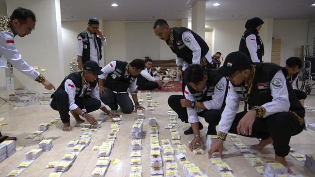 Kemenag RI kembali membuka seleksi bagi masyarakat untuk menjadi petugas haji. Berikut syarat petugas haji 2025, lengkap dengan jadwal tahapannya.