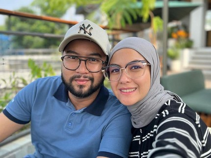 5 Potret Revalina S Temat Habiskan Waktu Bareng Suami, Bahagia Bisa Berduaan tanpa Anak