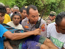Tembok Kapela Ambruk Tewaskan 2 Pekerja, Status Gunung Kelimutu Kini Waspada