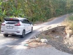 Jalan Alternatif Pati-Grobogan di Tambakromo 2 Bulan Rusak gegara Longsor