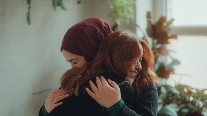 Benarkah Perempuan Punya Sifat Empati yang Lebih Tinggi? Ini Penjelasannya Menurut Penelitian